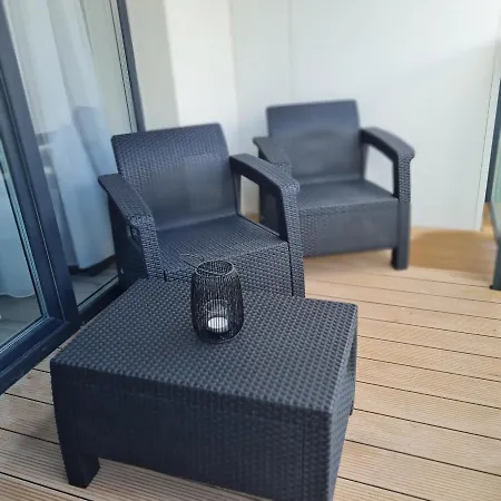 De Lux